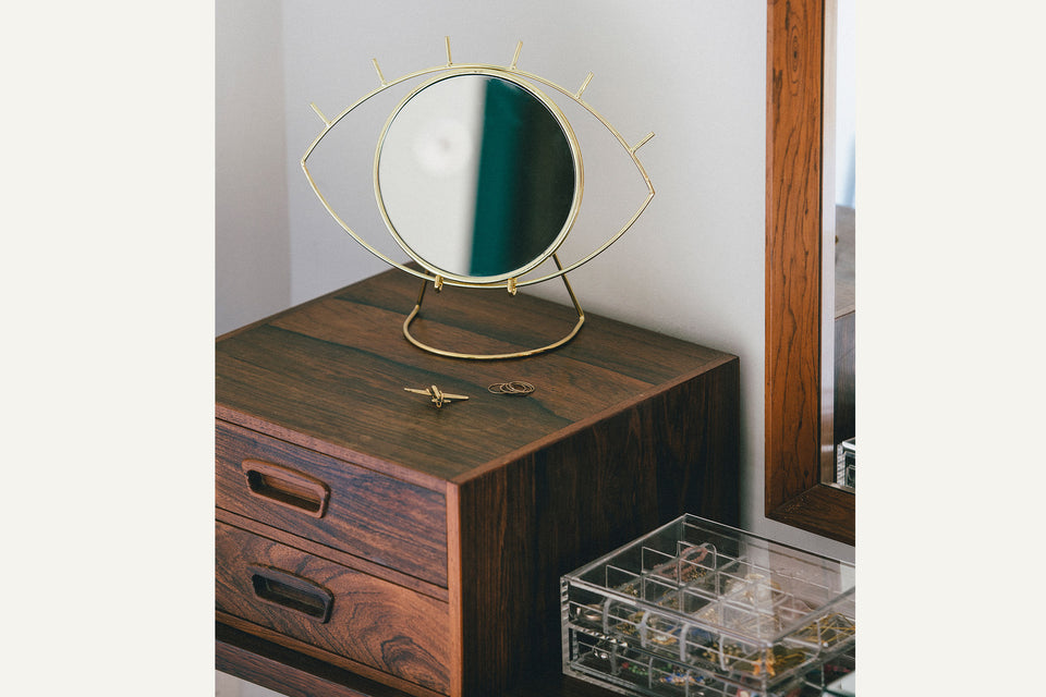 Cyclops Table Mirror